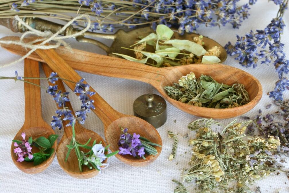 Η παραδοσιακή ιατρική μπορεί να χρησιμοποιηθεί για τη θεραπεία της θωρακικής οστεοχόνδρωσης.